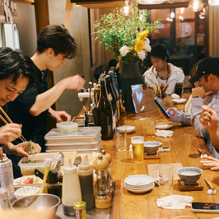 《温もり溢れる店内＆スタッフ♪》昼も夜もみんなで楽しめる店✨