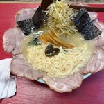 壱発ラーメン - 料理写真: