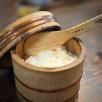御厨 - かまど炊きふっくらご飯のお櫃。
