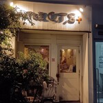 Q.T.8＋ 谷町店