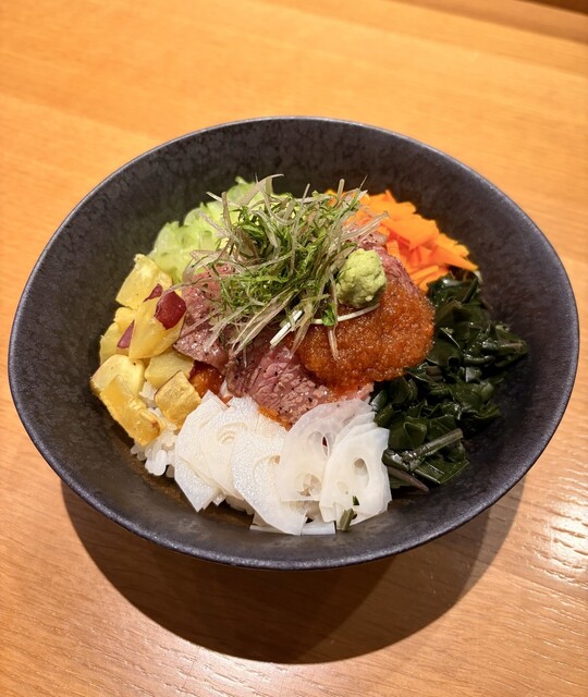 Higashiyama Yoshi - Hokutetsu Kanazawa/Kaisen-don (Seafood bowl