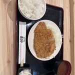とんかつまるや - 料理写真: