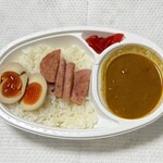 長浜ナンバーワン  - 料理写真:豚骨カレー(普通盛)雲仙ハム煮たまごのせNO.1