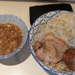 陸 尾山台店