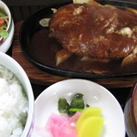 千石 - 今日も今日とて　休日ランチ　ラージ(大)ハンバーグ