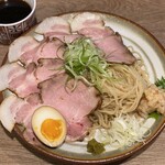 ラーメン専門店 えんまん - 盛り250g＋肉増し
