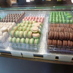 PIERRE HERMÉ PARIS - 