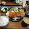 肉屋 よし田