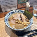 煮干そば HIMAWARI - 料理写真: