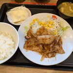 松屋 - 料理写真:生姜焼き定食