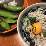 亀は萬年 - 焼そら豆とじゃこごはん