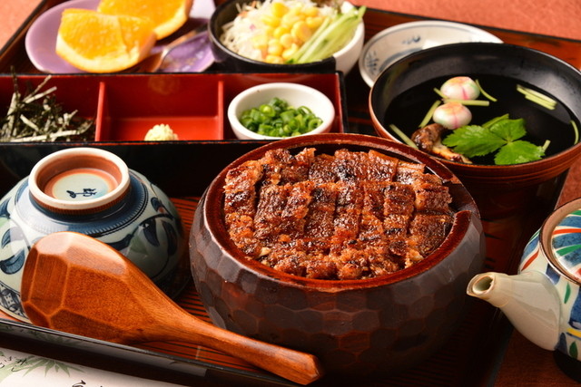 Una Sen restaurant in Tajimi, Japan