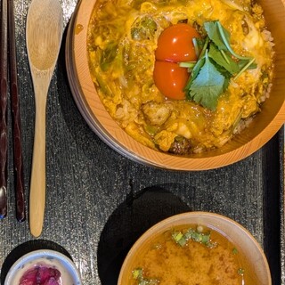 元祖高岡親子丼 おやこ愛す_1