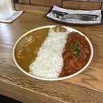 葡萄舎 - チキンとナストマトカレーのダブル