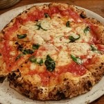 ピッツェリア ダ マッシモ - マルゲリータ（９５０円）です。２０１５年３月。