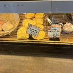 川越ベーカリー 楽楽 - 売り場