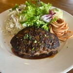 特選国産牛　カムイ自慢のハンバーグステーキ（200g）