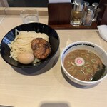 アンダーグラウンド ラーメン 頑者 - 