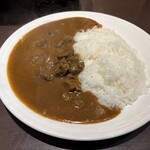 ぎゅう丸 - 料理写真:暫く待つと注文した牛すじカレー1000円の出来上がりです。
