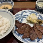 牛たんと和牛焼き 青葉 - 料理写真: