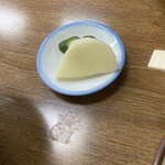 千とせ - お漬物、多分自家製。