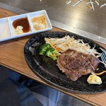 メガインディアンズ ステーキハウス - 