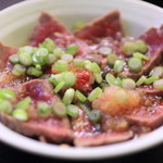 酒処 かね吟 - 牛肉たたき