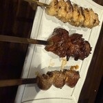 串焼き まる福 - 焼き鳥（ぼんじり・肝・ハツ）