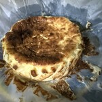串焼き まる福 - 激うまバスクチーズケーキ（ホール・テイクアウト）