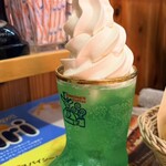 コメダ珈琲店 - ドリンク写真:クリームソーダ
