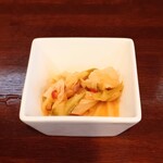Bistro COZY - キャベツとベーコンの冷製トマト風味。