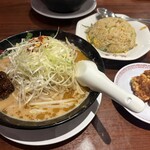 ラーメン 魁力屋 - 料理写真:セアブラ胡麻担々麺