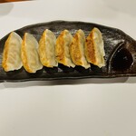 もつ鍋・水炊き 四番館 - 焼き餃子