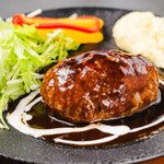 きわみ和牛鉄板宮美 - 料理写真:黒毛和牛ハンバーグステーキ定食150g