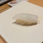 鮨と酒 魚伸 - 白イカ
