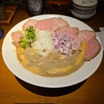 金沢濃厚煮干豚骨 伊乃心 - 
