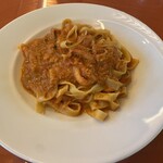 トラットリア プリモ - 濃厚オマールソースと紅ズワイガニのタリアテッレ