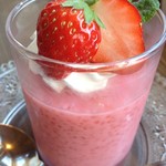 森のレストラン ラッキーガーデン - いちごサウ