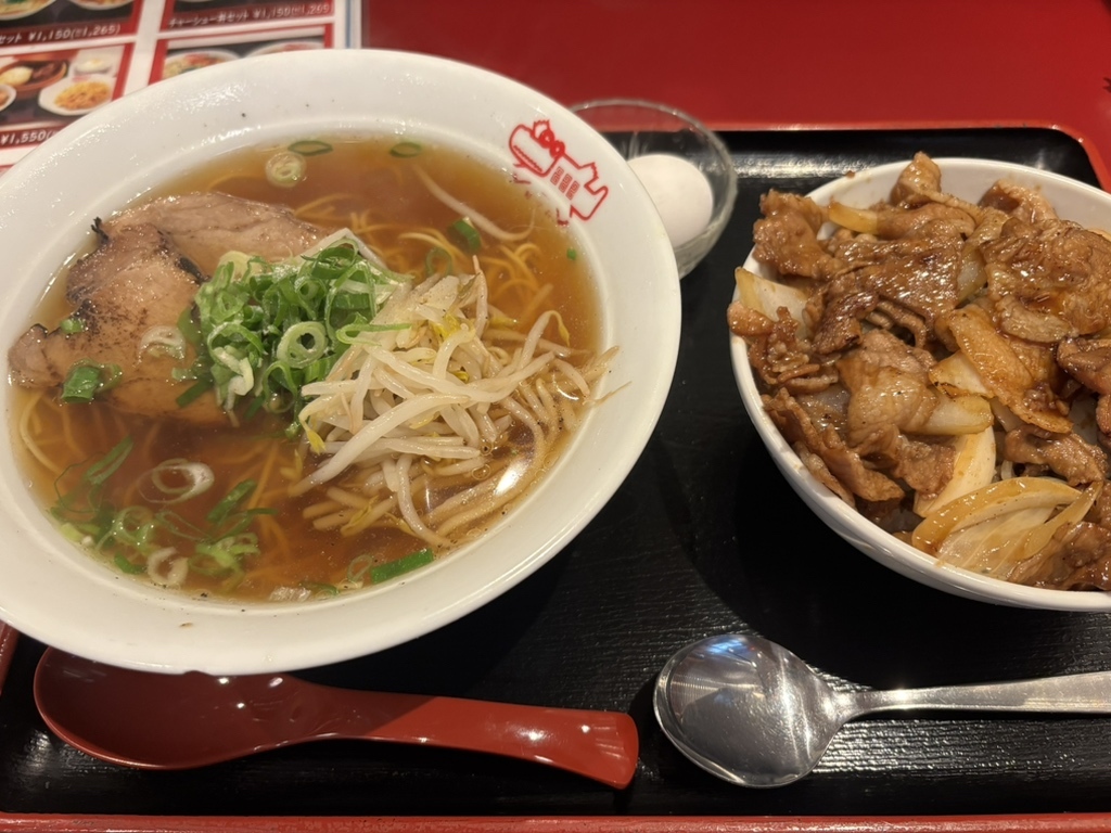 中華 菜館 紅宝石
