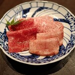 和牛料理 一石三鳥 - 本日の塩焼肉3種（上タン塩／花乃牛ウチモモ／宮崎県産黒毛和牛リブ芯）