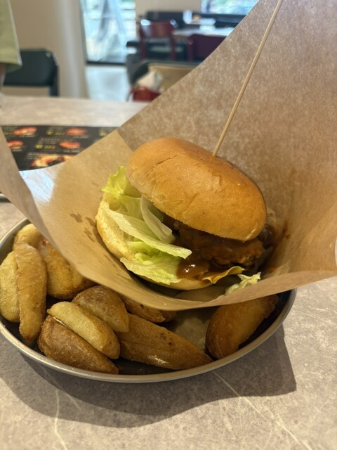 29LaB BURGER reDine 広島店 （ニクラボバーガー） - 県庁前