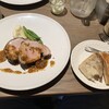 RACINES Boulangerie & Bistro - 山形天元豚のロースト おかわりパン