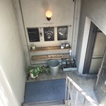 RACINES Boulangerie & Bistro - 外観③(入り口)