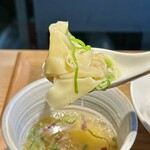 おダシと銀しゃり 中華そば二兎 - 