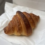 銀座 に志かわ - 料理写真:外はサックリ♪中はモチっと♡
上品な甘さとコクのある
発酵バターの風味が鼻に抜けます(*´-`)
これは美味しい〜♡(*´Д｀*)