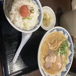 博多麺房 赤のれん - 