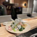 A Delicious Service - しらすと旬菜のペペロンチーノ