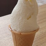 松ぼっくり - 料理写真:シングルのミルク450円