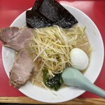 かいざん - 料理写真:■かいざんラーメン＋玉子¥1,250