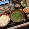 炉端焼き和めし処 しんぱち食堂 - 「3羽いわし定食」（759圓）
「あをさの味噌汁變更」（88圓）
「いんげんごま和へ」（66圓）
「特擇高級ねぎとろ」（99圓）
「博多特擇明太子」（99圓）。